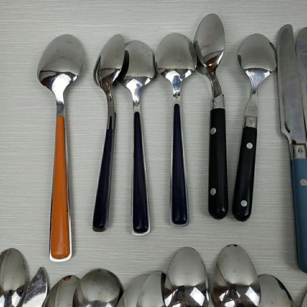Mix Lot of Flatware Silverware Serving Utensil Stainless Spoons Forks Knives
